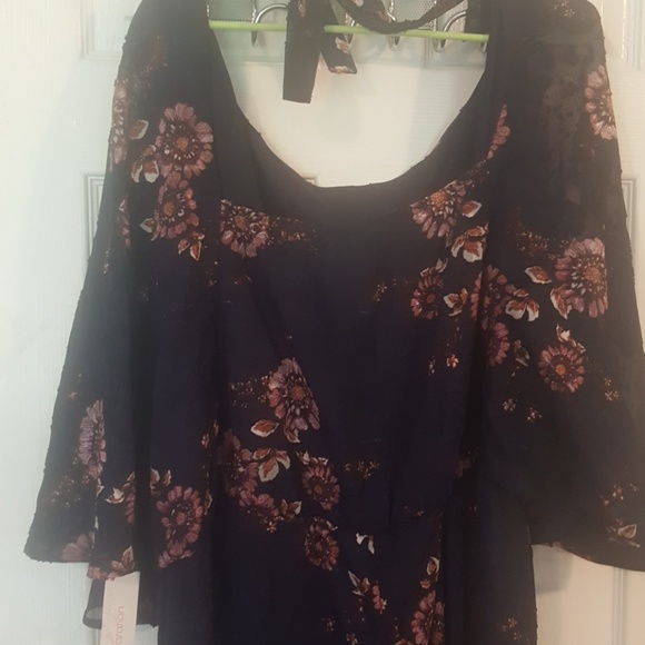 JUMPER - Picture 2 of 4